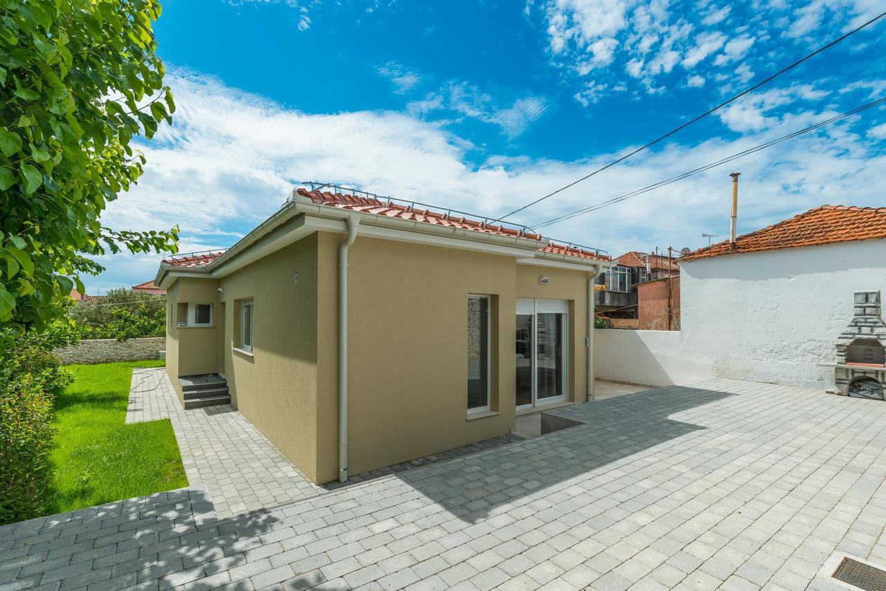 Villa Donato With Jacuzzi Zadar Extérieur photo